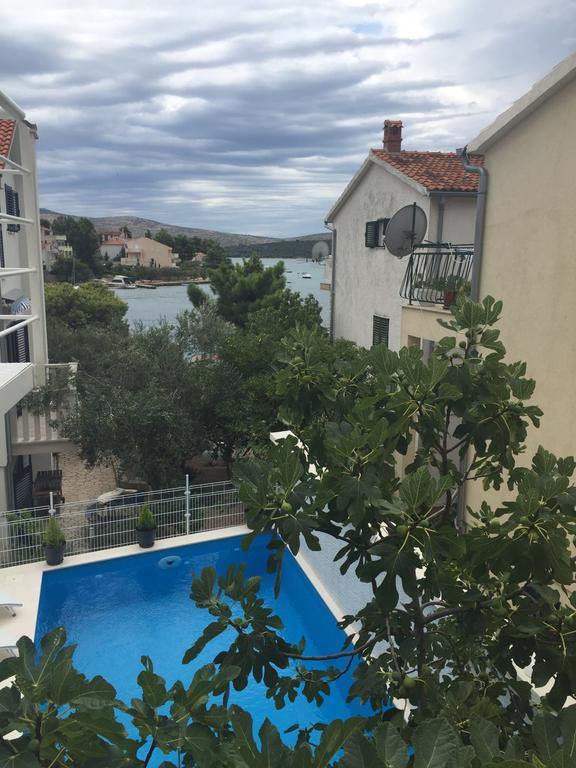 Villa Hedonica Žaborić Extérieur photo